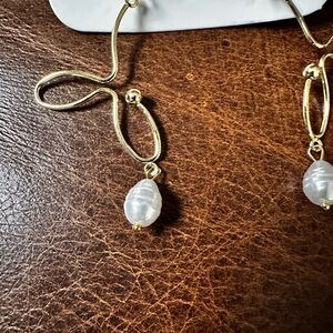 Gold contemporary shape Pearl Drop pierced Earrings